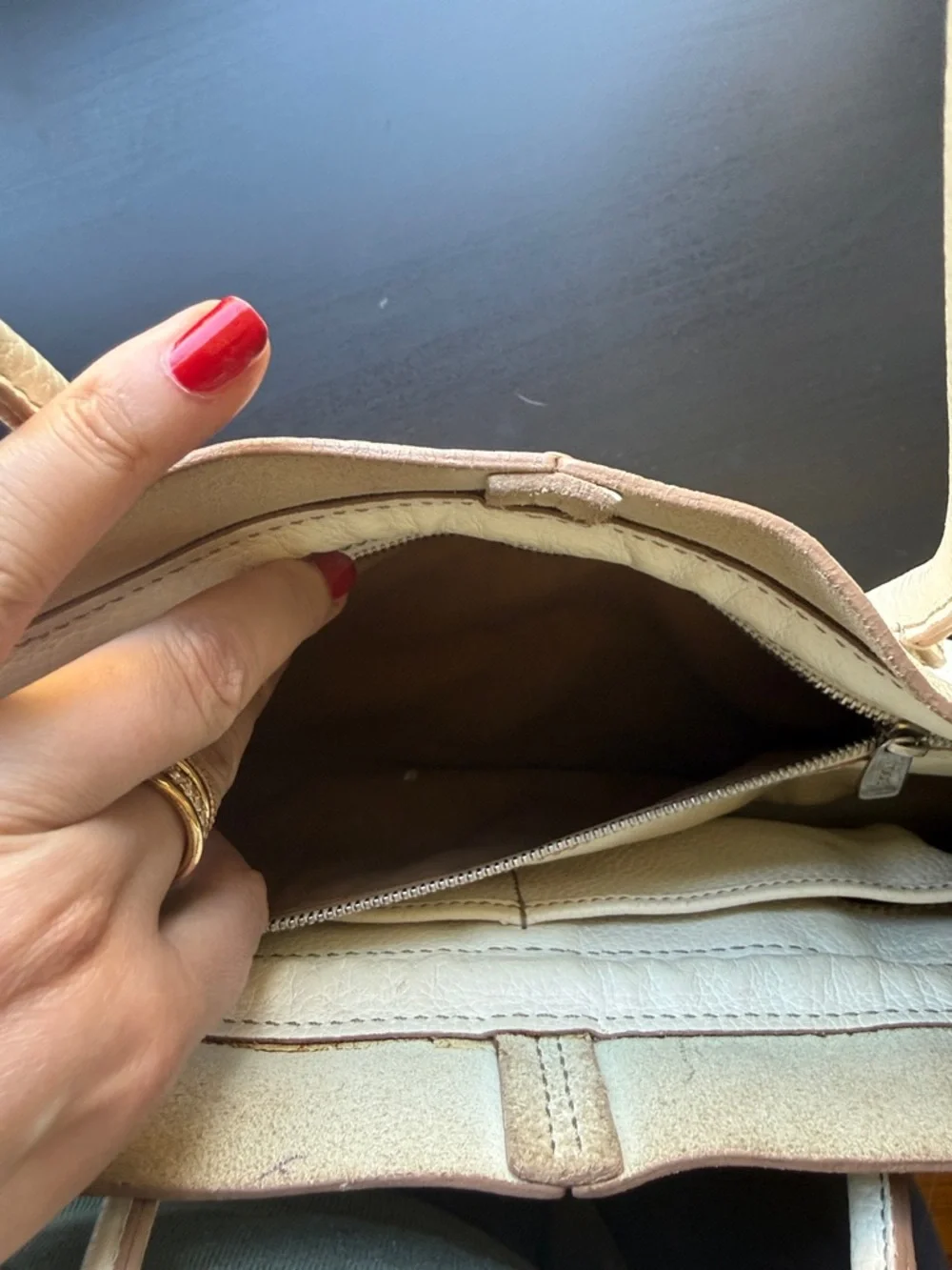 TOD'S Cream-White Pebbled Leather Tote with Top Handles - Picture 15 of 17